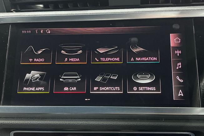AUDI Q3 Photo 24