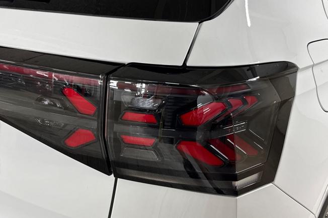 VOLKSWAGEN T-Cross Photo 18