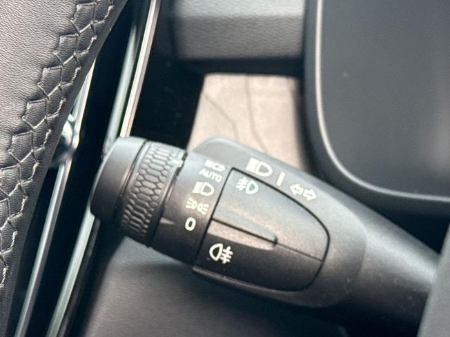 VOLVO Xc40 Photo 38