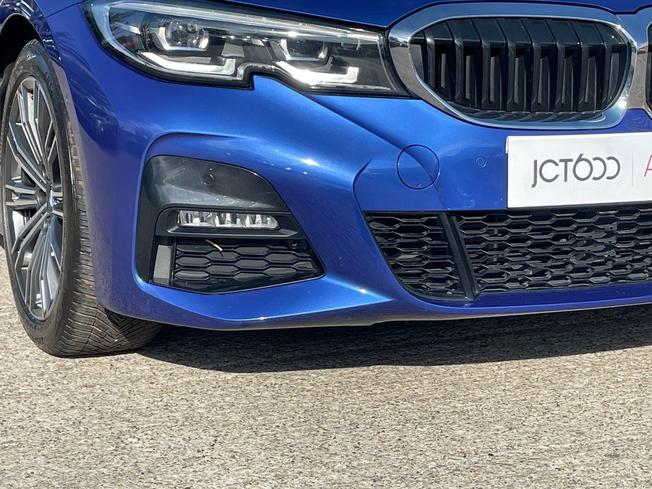 BMW 3 Series Photo 22