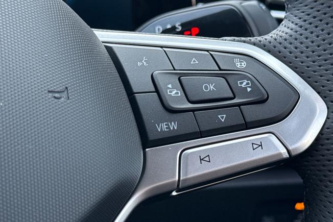 Volkswagen Passat Photo 17