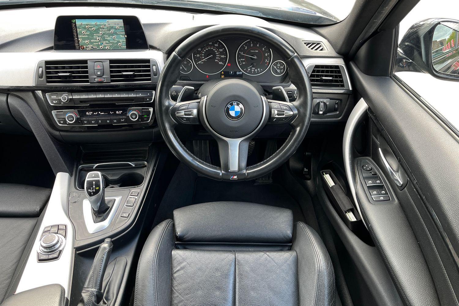 BMW 3 Series Photo 10