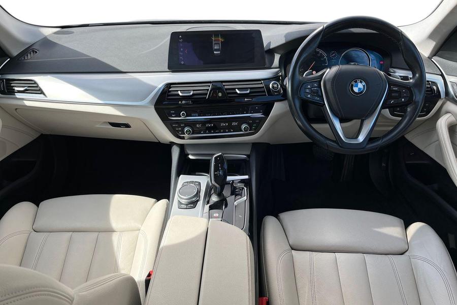 BMW 5 SERIES Photo autoimg-4c77b0fbbb442d8dc7f57f8ce694b71c4608d9be.jpg
