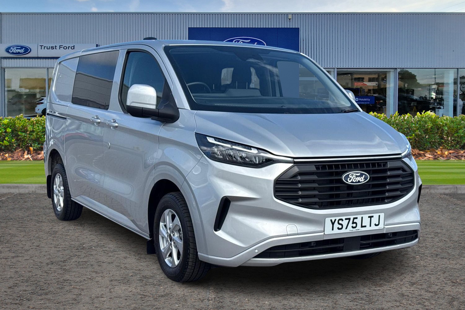 Ford TRANSIT CUSTOM Photo 0