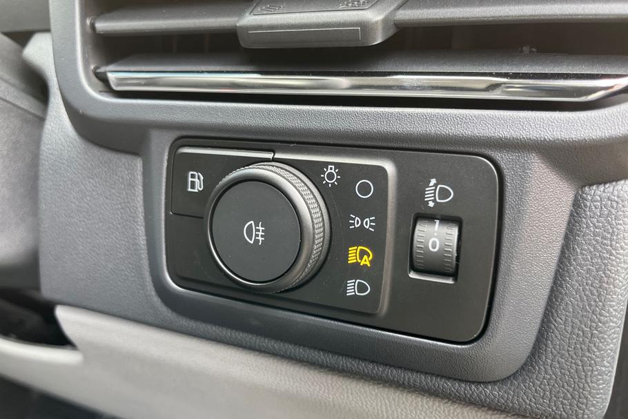 Used Ford TRANSIT CUSTOM YL26FHK 40