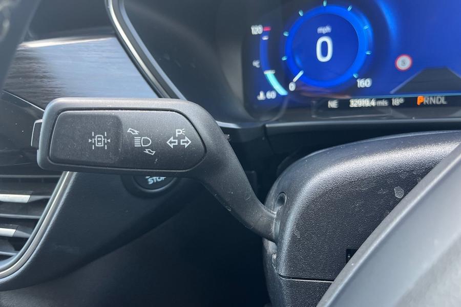Ford KUGA Photo autoimg-4c852040eccfe959b42f99db675e185e99a842ec.jpg