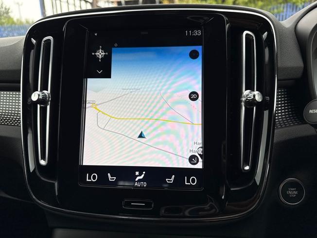 VOLVO XC40 Photo 14
