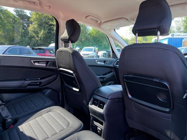 Ford Galaxy Photo autoimg-4c8824142f4739fa6f735ebf73ba3aba6d601440.jpg