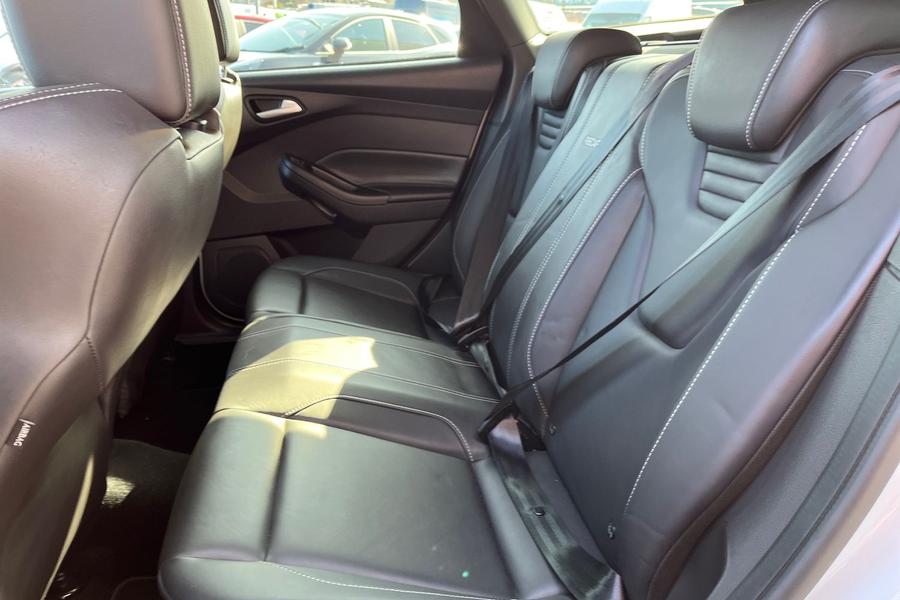 Ford FOCUS Photo autoimg-4c8868e0bdd767e7aa3596a77bcc139a5d09e4dd.jpg