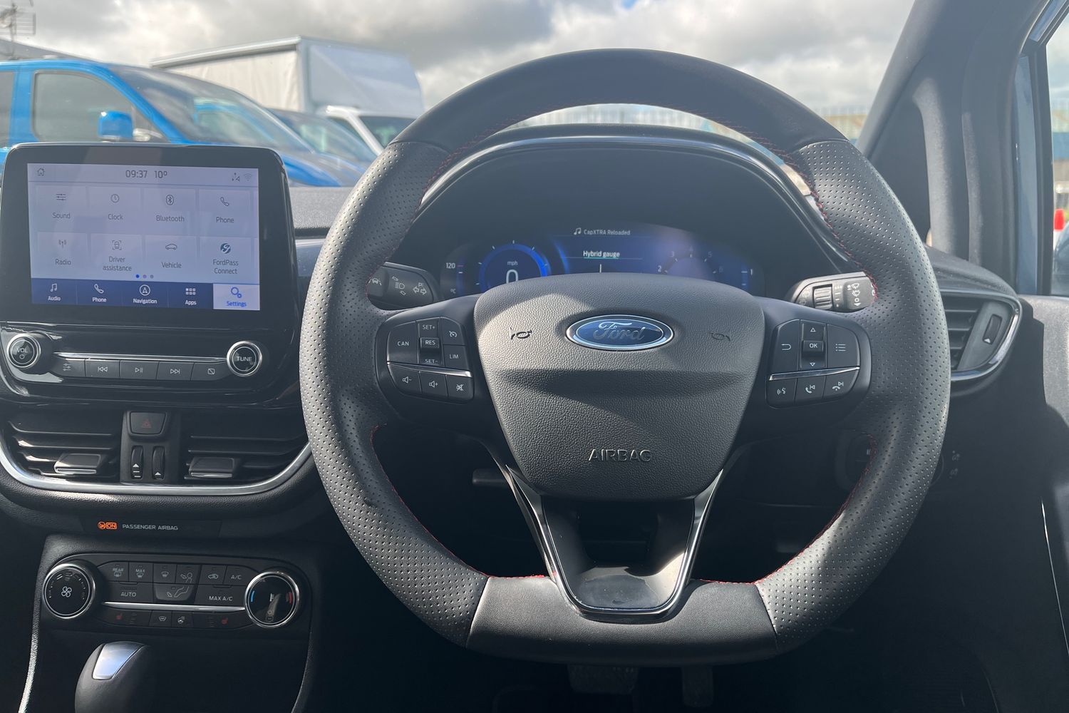 Ford FIESTA Photo 11