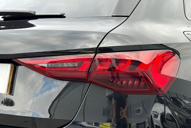 Audi S3 Photo 18