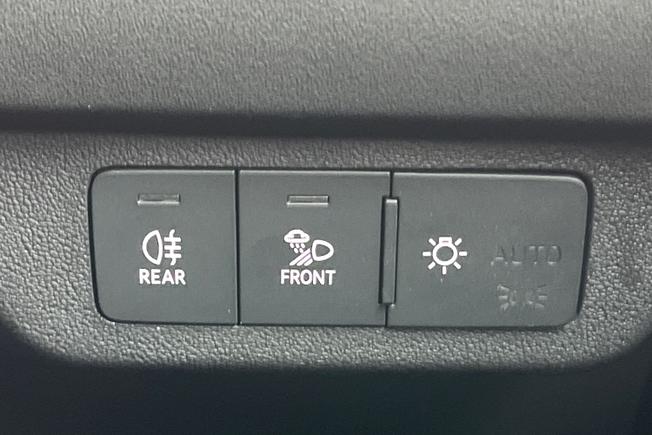 AUDI Q4 e-tron Photo 24