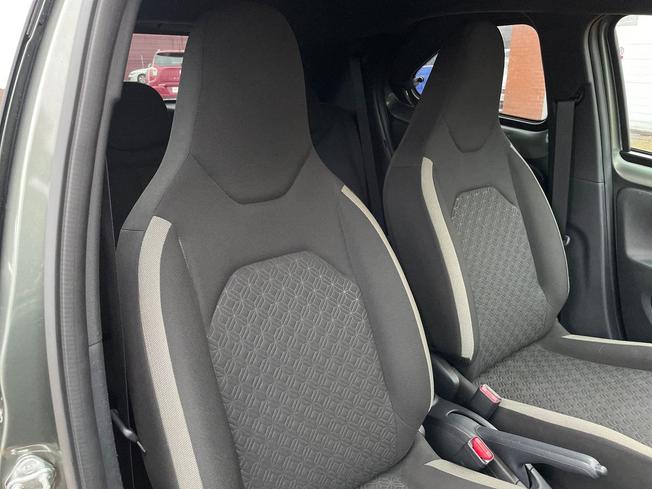 TOYOTA Aygo X Photo 27
