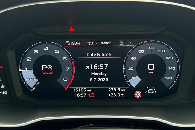 AUDI Q3 Photo 15