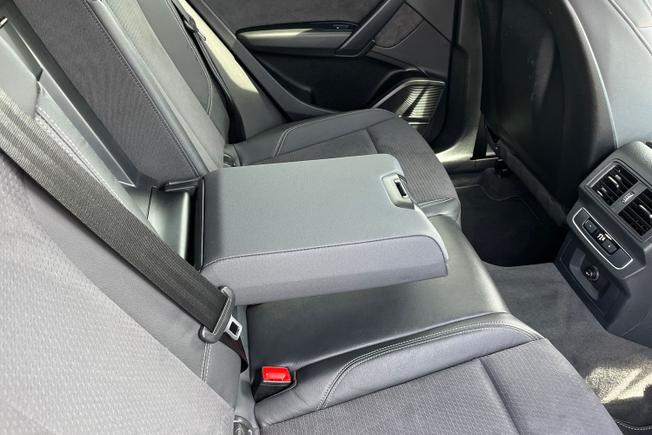 AUDI Q5 Photo 49