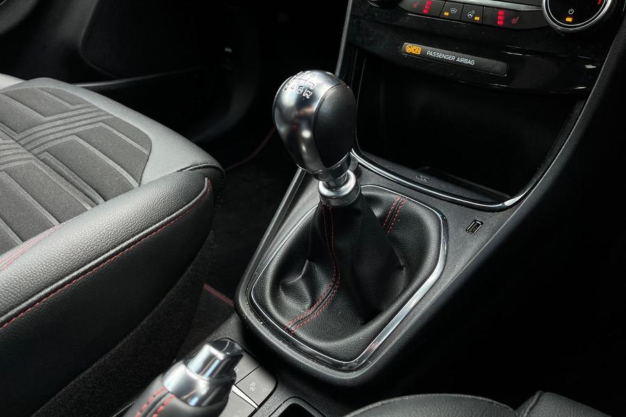 Ford Puma Photo autoimg-4c8f8be1d4c8557f73c2480dd16f1bc9b7651c56.jpg