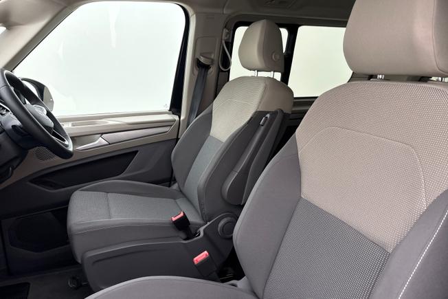 VOLKSWAGEN Multivan Photo 30