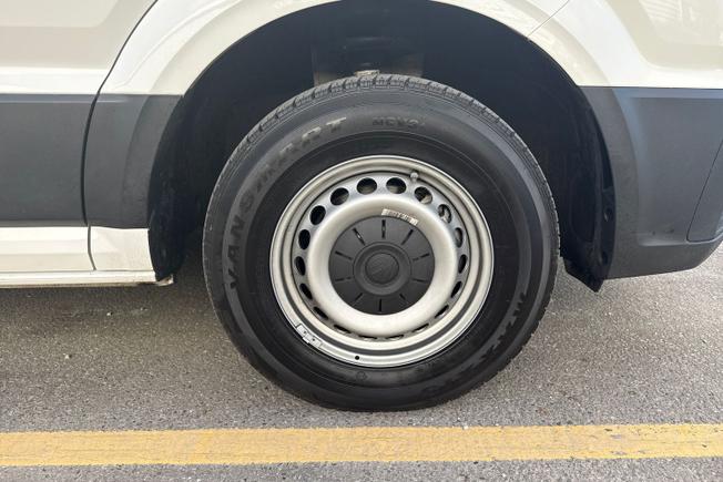 VOLKSWAGEN Crafter Photo 5