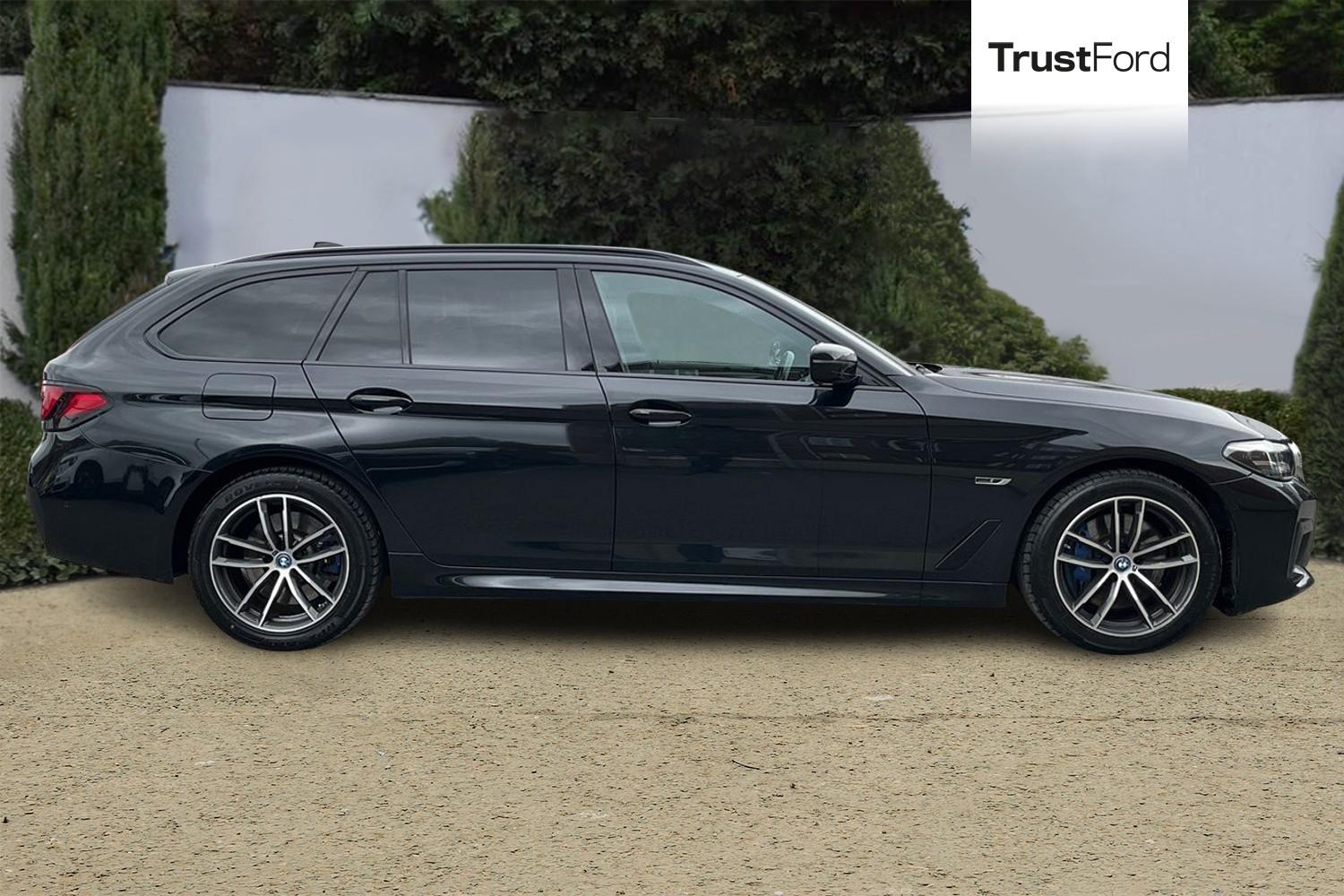 BMW 5 SERIES Photo 2