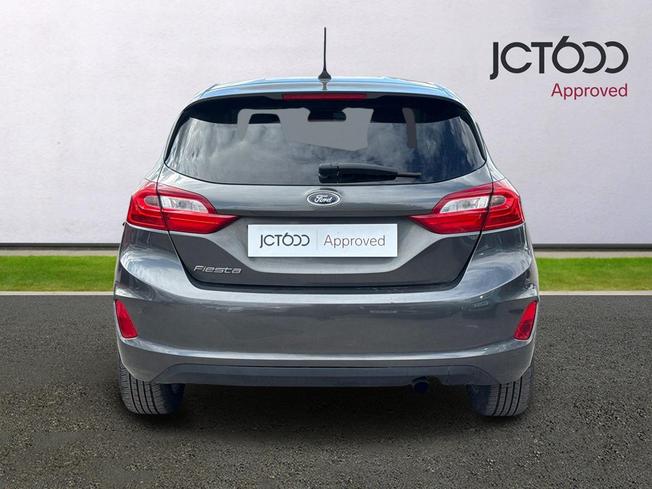 FORD Fiesta Photo 7