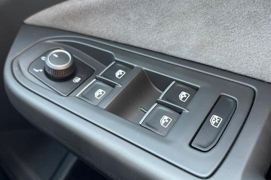 Volkswagen Golf Photo autoimg-4c947e0c554f90e262226a0d1f815e18c419651e.jpg
