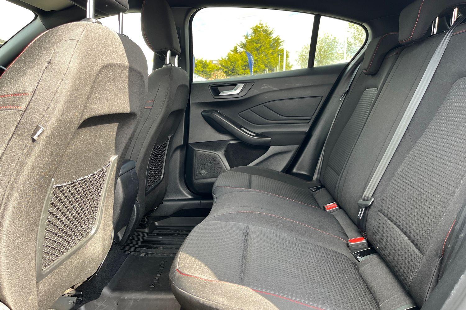 Ford Focus Photo 19