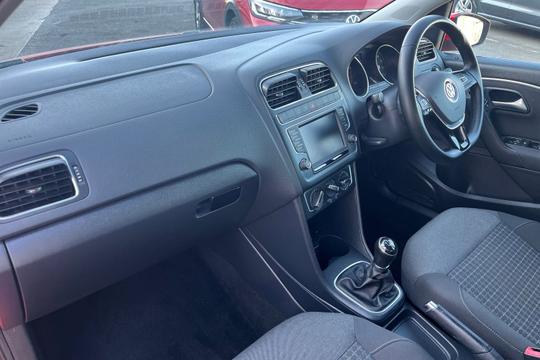 Volkswagen Polo Photo autoimg-4c95c911d09b22d78650d548ae0d7ba3173c3fd5.jpg