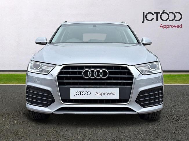 AUDI Q3 Photo 8