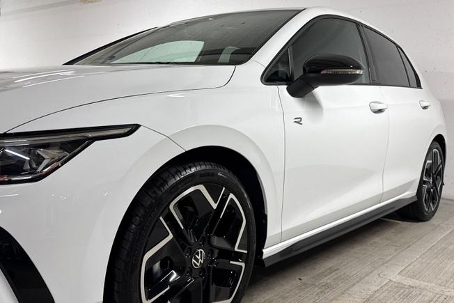 VOLKSWAGEN Golf Photo 30