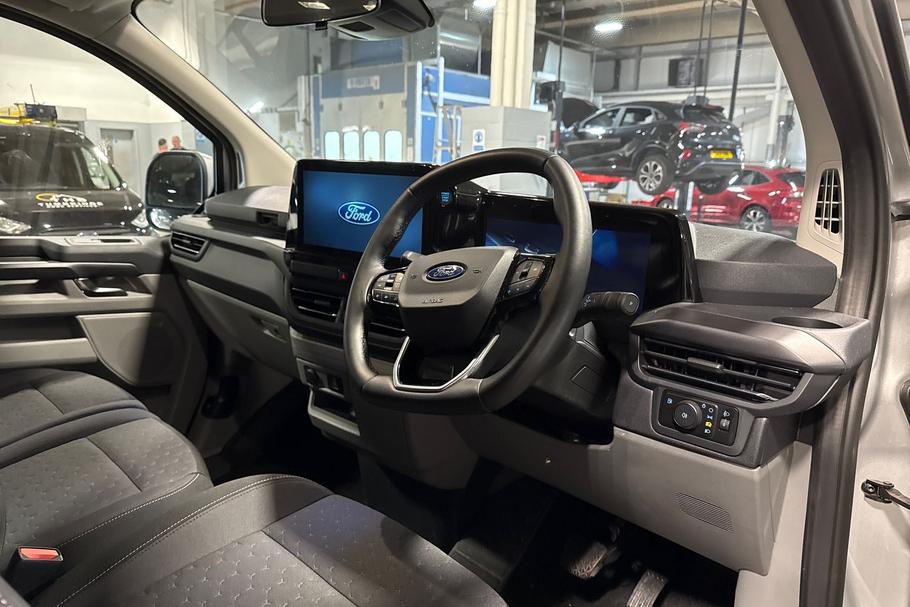 Used Ford TOURNEO CUSTOM 14