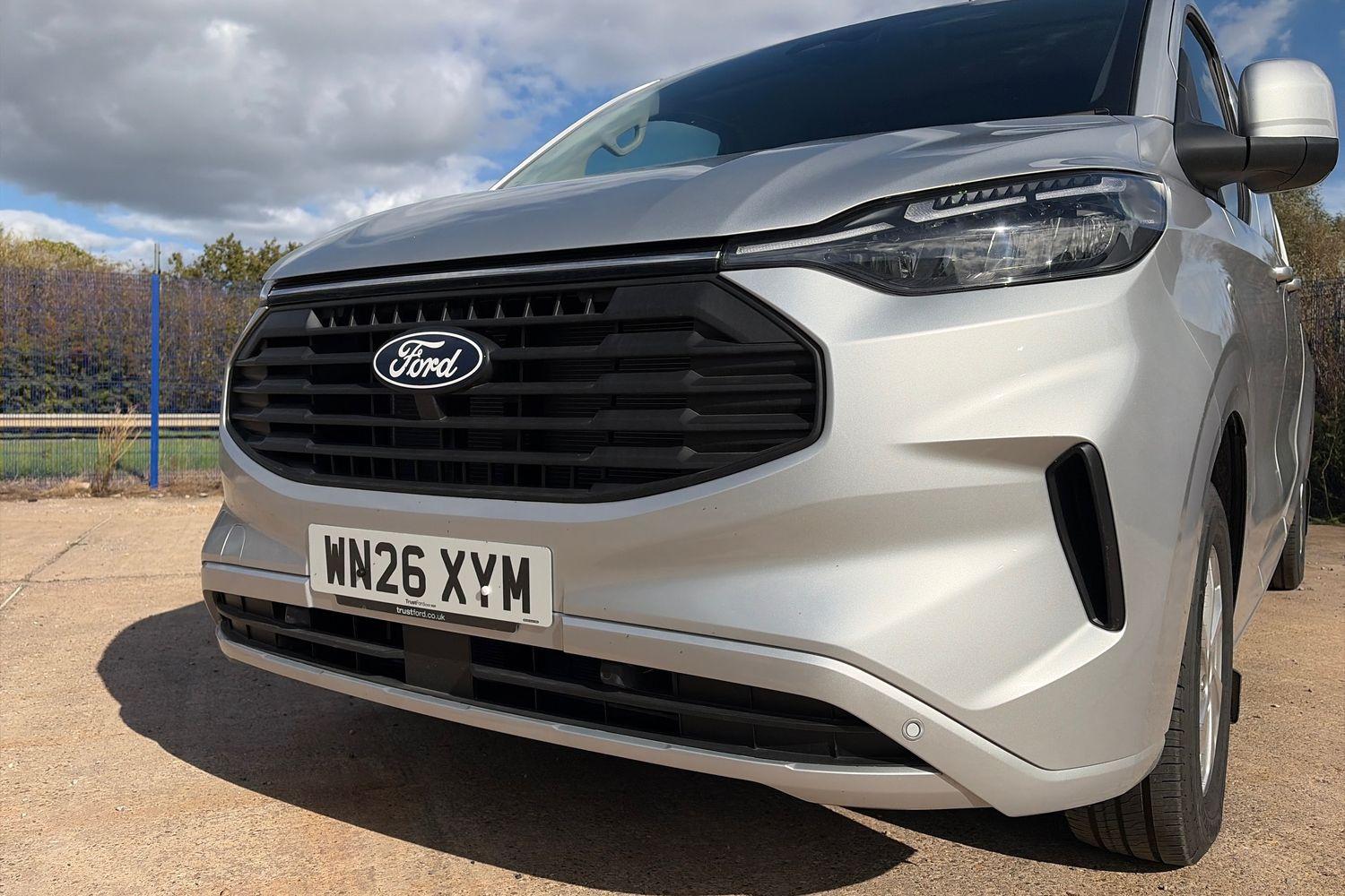 Ford TRANSIT CUSTOM Photo 16