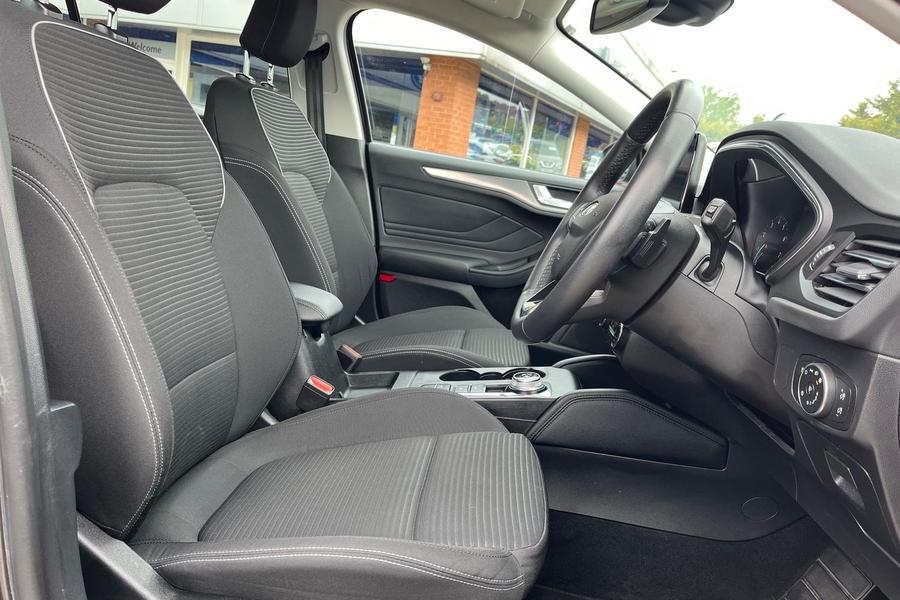 Ford FOCUS Photo autoimg-4c99de734648327a98be3856b26cb4ffff9e8748.jpg
