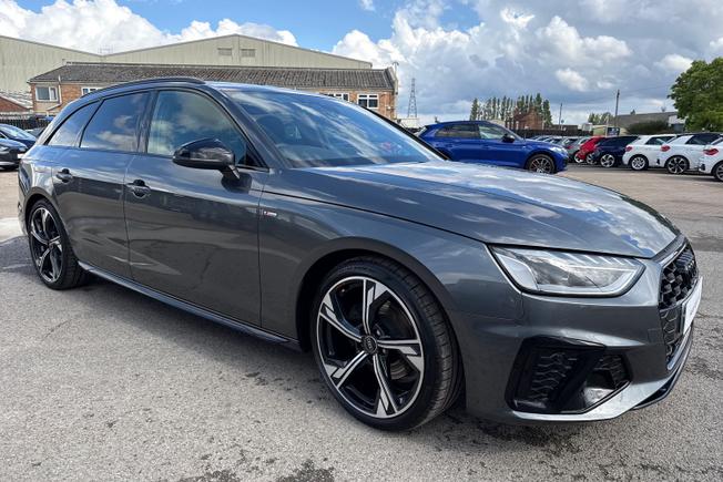 Audi A4 Avant Photo 22