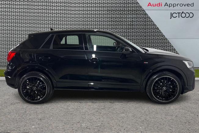 AUDI Q2 Photo 4