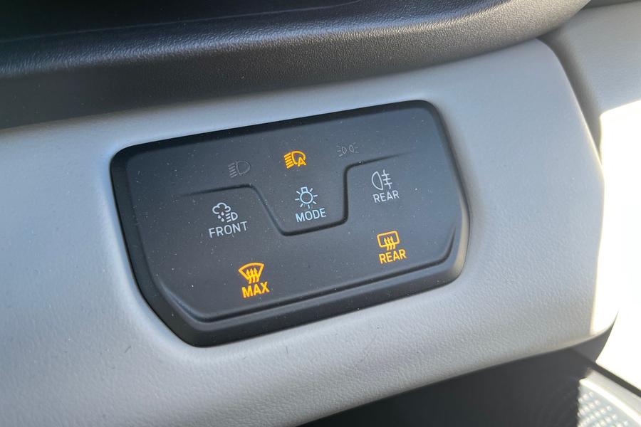 Ford Explorer Photo autoimg-4ca3a133bc56d285724115b5525aec8fd2426c03.jpg
