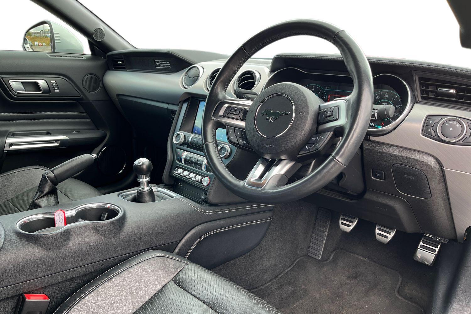 Ford Mustang Photo 8