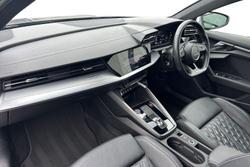 AUDI S3 Photo 2