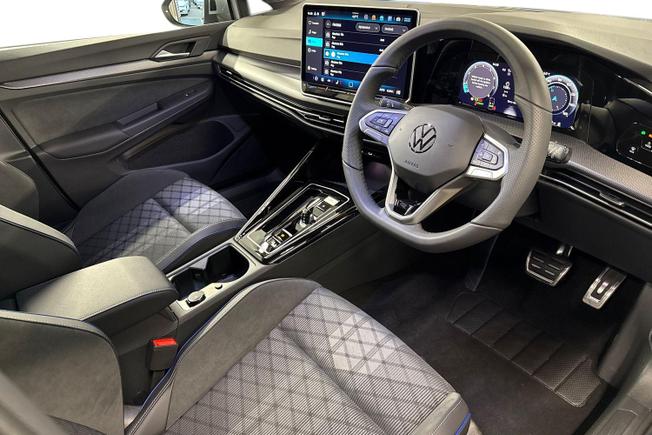 VOLKSWAGEN Golf Photo 6