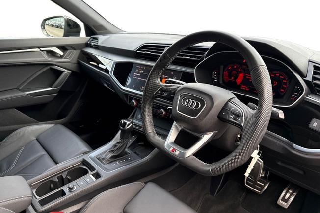 Audi Q3 Photo 7