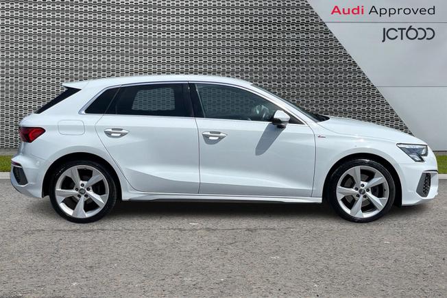 AUDI A3 Photo 4