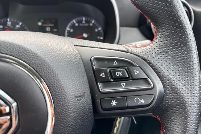 MG MG ZS Photo 17