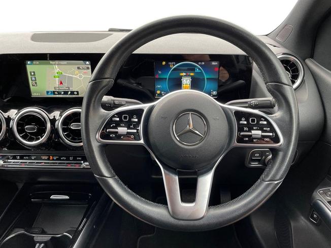 MERCEDES-BENZ B Class Photo 11