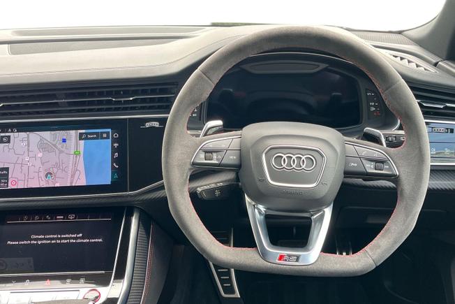 AUDI Rsq8 Photo 11