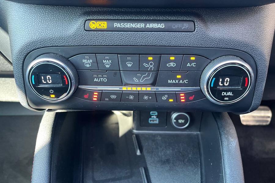 Ford Kuga Photo autoimg-4cb8d671d17dcb0d6db491ba7f65146f442c5f5a.jpg