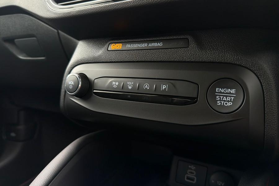 Ford FOCUS Photo autoimg-4cb92b3901da91504d4dd13a27ac4cc7fc55729f.jpg