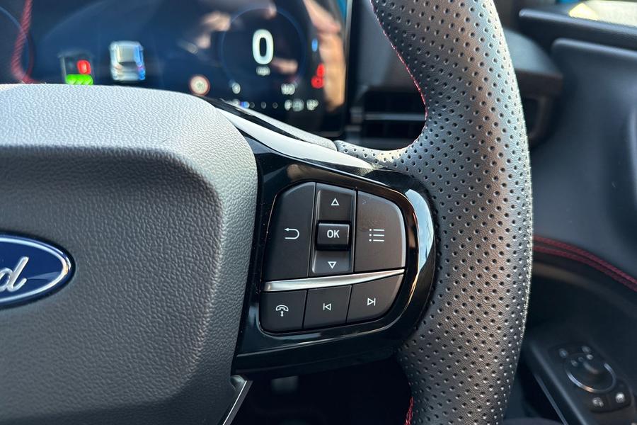 Ford PUMA Photo autoimg-4cbbe517d5a6f8f458f23947903b9325bc057396.jpg