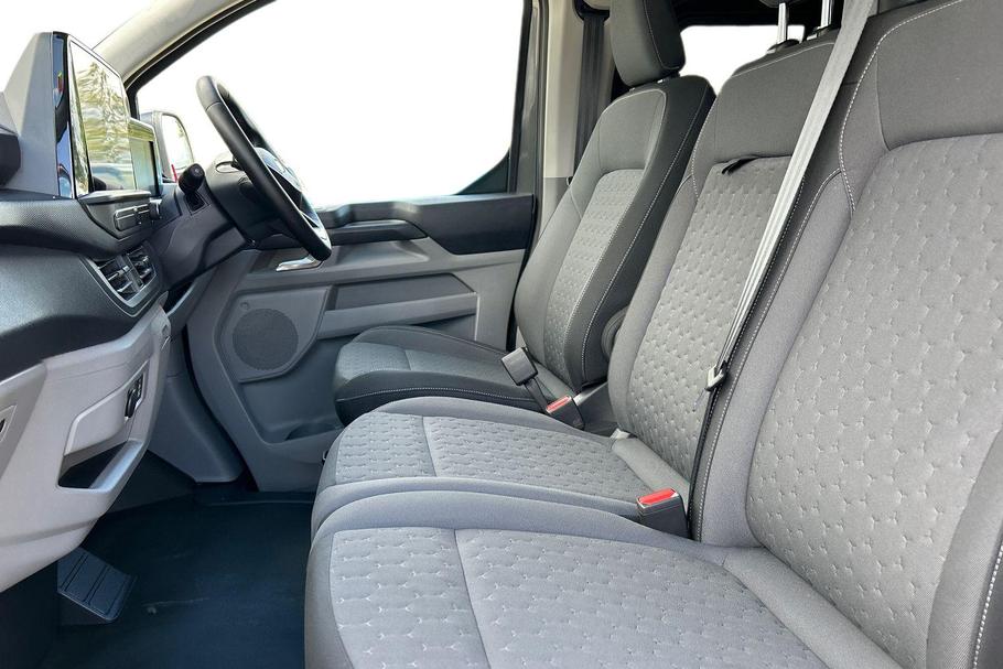 Used Ford TRANSIT CUSTOM YO25URD 11