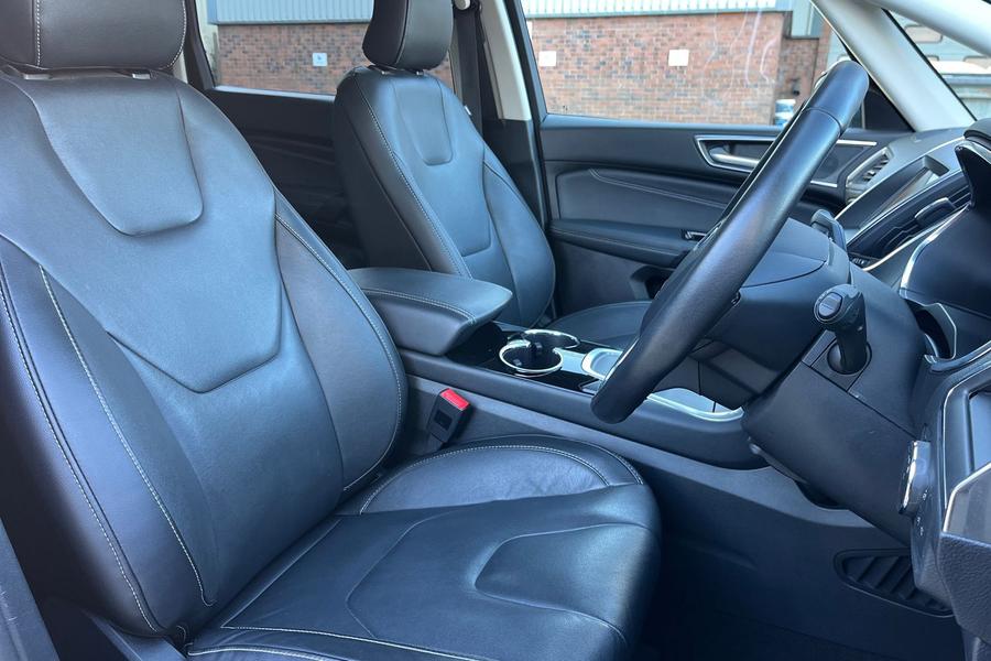 Ford S-Max Photo autoimg-4cbdd12d276b51508ef2b47e35a4fd52ee0201fc.jpg