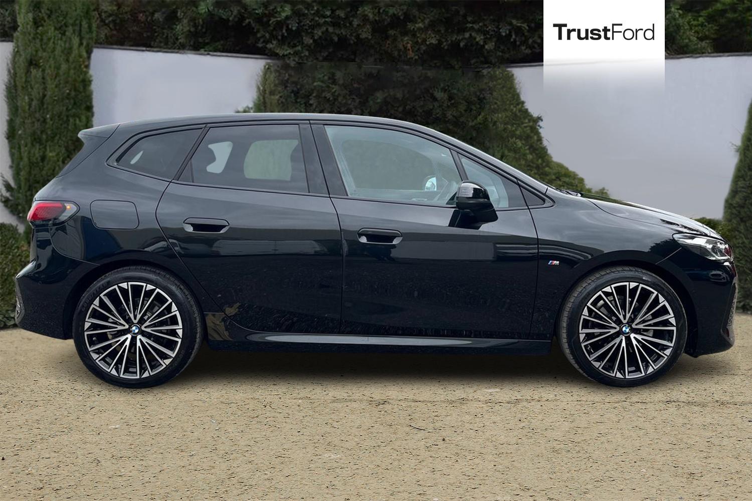 BMW 2 SERIES Photo 2