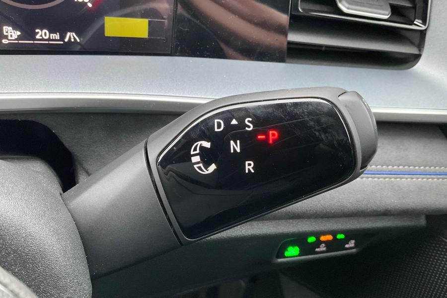 Volkswagen TAYRON Photo autoimg-4cc22c8982c4b970fce964a3e6023645ff50244c.jpg